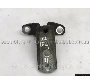 Петля дверей передньої лівої верх Mitsubishi Outlander XL 2006-2012 5702A005 Петля дверей передньої лівої верх Mitsubishi Outlander XL 2006-2012 5702A005